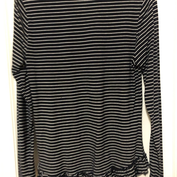 Banana Republic Designer Tee Women’s Size M - Picture 3 of 5